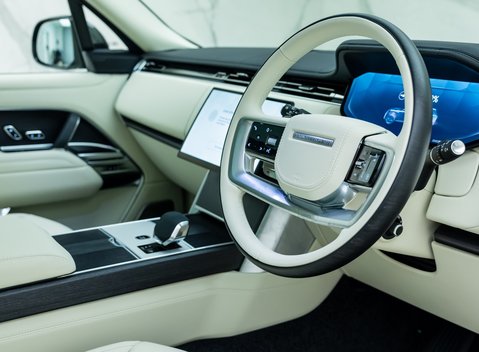 Land Rover Range Rover P460e Autobiography LWB 10