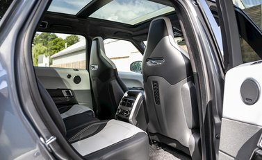 Land Rover Range Rover Sport SVR 14