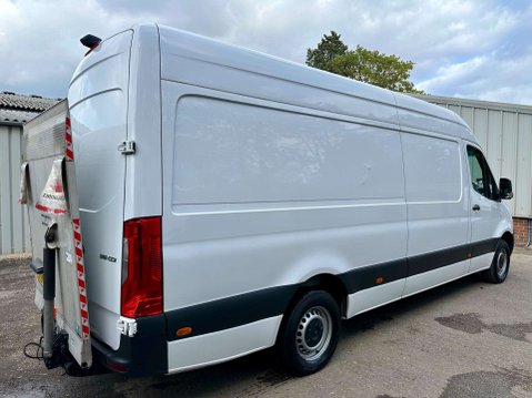 Mercedes-Benz Sprinter 2.0 315 CDI Progressive RWD L3 H2 Euro 6 (s/s) 5dr 4