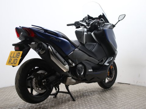 Yamaha Tmax XP 530 D-A TMAX DX 12