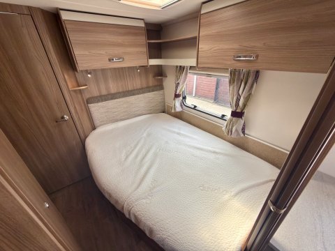 Swift Expression 554 SR 17