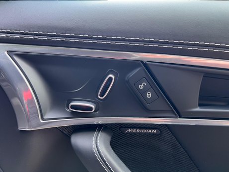 Jaguar F-Type 2.0i Chequered Flag Auto Euro 6 (s/s) 2dr 7