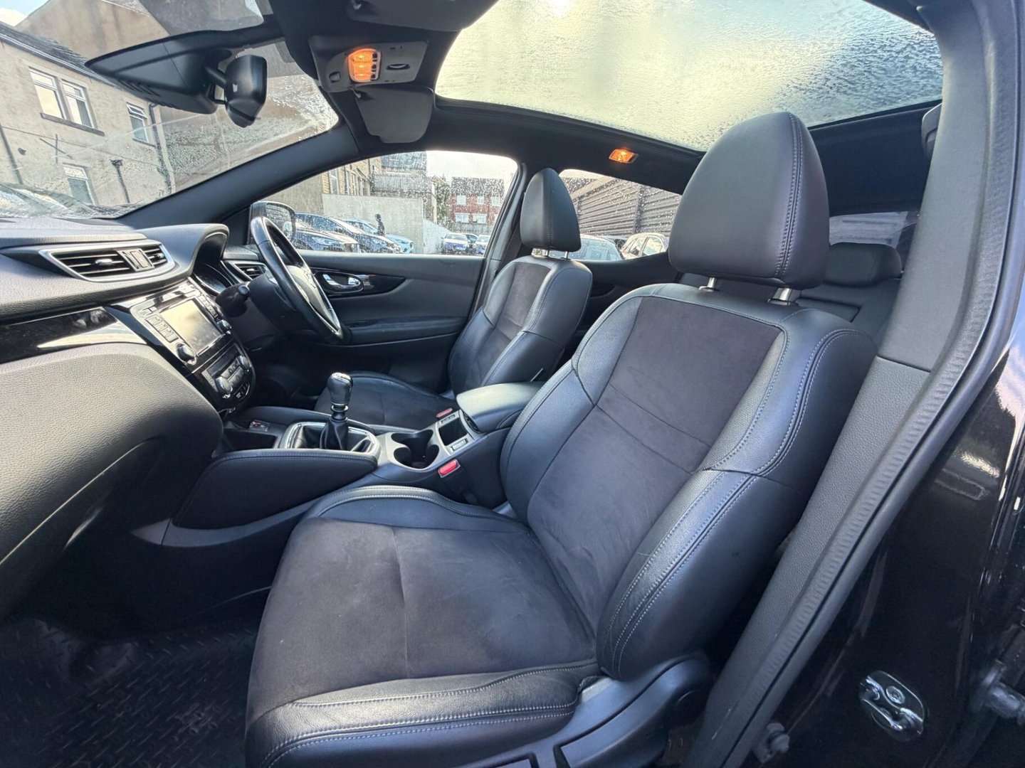 2017 Nissan Qashqai — image 8