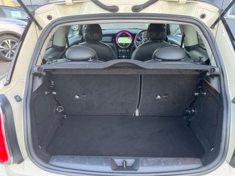 Mini Hatch 1.5 Cooper Euro 6 (s/s) 3dr 20