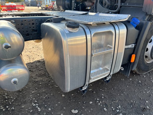 Iveco S-Way S-Way AT440S42TX/P MM 4000WB 12 Speed *new* 11