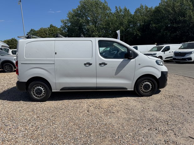 Peugeot Expert MWB L2H1 Low Roof Professional Premium Plus 3100 Air Con Sensors EURO 6 5