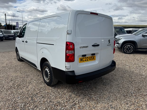 Peugeot Expert XLWB L3H1 Low Roof Professional 2900 Air Con EURO 6 10