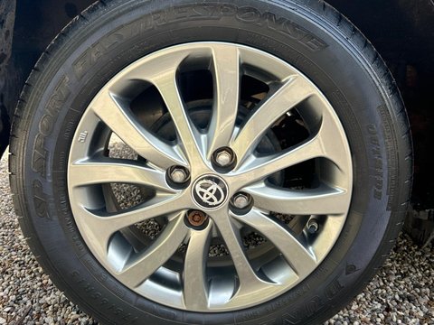 Toyota Yaris 1.33 Dual VVT-i Icon Euro 6 5dr 24
