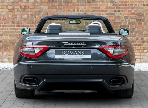 Maserati Grancabrio Sport 9