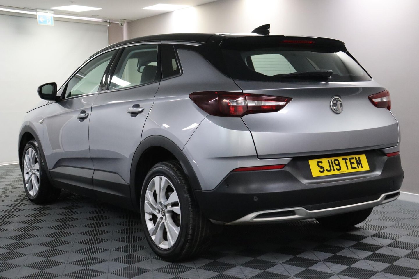 2019 Vauxhall Grandland X — image 13