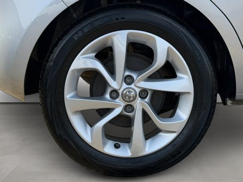 Vauxhall Corsa 1.4 SRi Nav 5dr 11