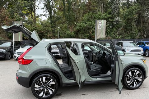 Volvo XC40 B3 ULTRA 10