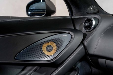 McLaren 570S SPIDER. WARRANTY. FULL MSH. CERAMIC BRAKES. SPORT EXHAUST. FRONT LIFT. B&O 26