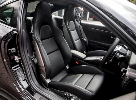 Porsche 911 (991.2) Carrera 4S 12