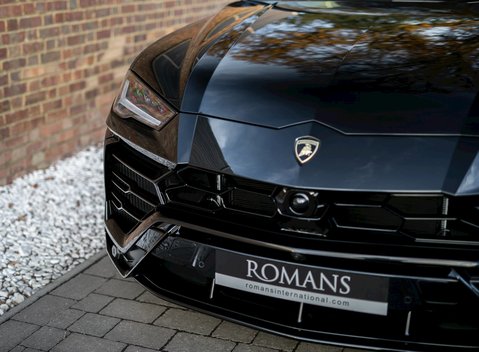 Lamborghini Urus 28