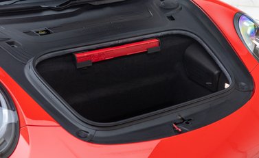 Porsche 911 Carrera 4 GTS (991.2) 50