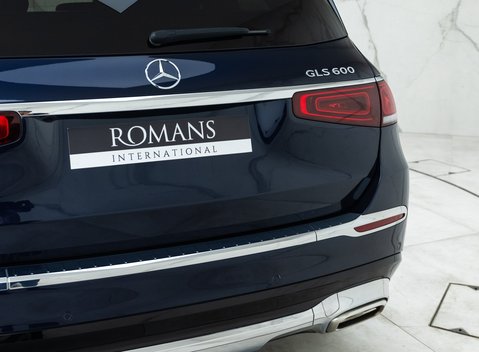 Mercedes-Benz GLS 600 33