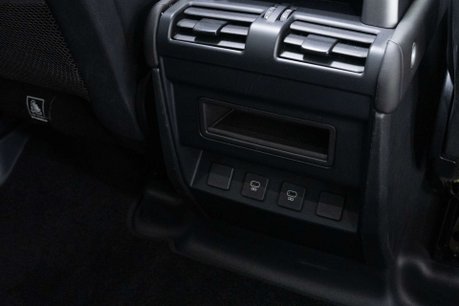 Land Rover Defender 3.0 Defender XS Edition D MHEV A 4WD 5dr 43