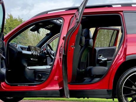 Mercedes-Benz GLB GLB 200 AMG LINE PREMIUM PLUS NIGHT EDITION 8