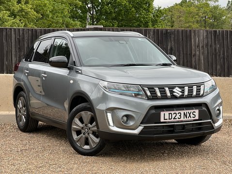 Suzuki Vitara SZ-T BOOSTERJET MHEV 1