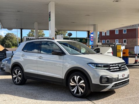 Volkswagen T-Cross BLACK EDITION TSI 10