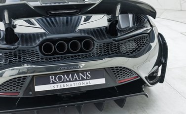 McLaren 765LT Spider 43