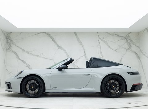 Porsche 911 (992) Targa 4 GTS 2