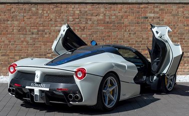 Ferrari LaFerrari Aperta 8