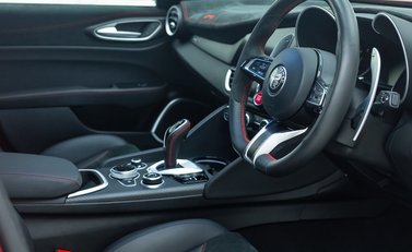 Alfa Romeo Giulia GTA 13