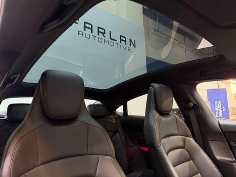 Porsche Taycan Performance 79.2kWh Saloon 4dr Electric Auto RWD (408 ps) 21