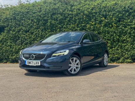 Volvo V40 2.0 D3 Inscription Hatchback 5dr Diesel Auto Euro 6 (s/s) (150 ps)