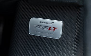 McLaren 765LT Spider 33