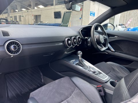 Audi TT 2.0 TFSI Black Edition Coupe 3dr Petrol S Tronic quattro Euro 6 (s/s) (230 14