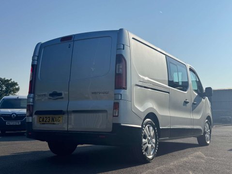 Renault Trafic 2.0 dCi Blue LL30 Sport Crew Van Double Cab 6dr Diesel Manual L2 H1 Euro 6 13