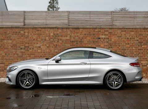 Mercedes-Benz C Class C63 Coupe 2