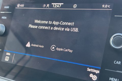 Volkswagen Crafter CR35 177 ps Tdi L2 H2 Trendline DSG Panel Van 28