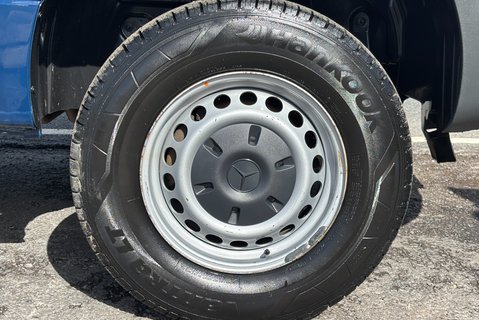 Mercedes-Benz Sprinter 316 Cdi Mwb Lr 4x4 Panel Van - Diff Lock / Low Range / Rear Camera 32