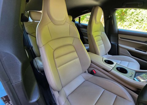 Porsche Taycan Taycan 4x2 4dr 17