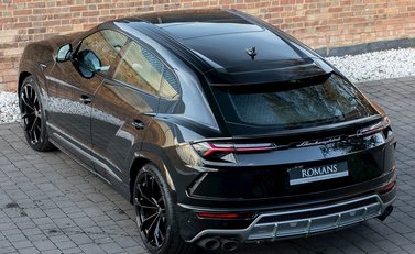 Lamborghini Urus 9