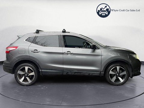 Nissan Qashqai 1.2 DIG-T n-tec+ 2WD Euro 6 (s/s) 5dr 9