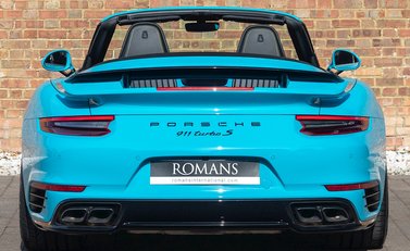 Porsche 911 (991.2) Turbo S Cabriolet 5