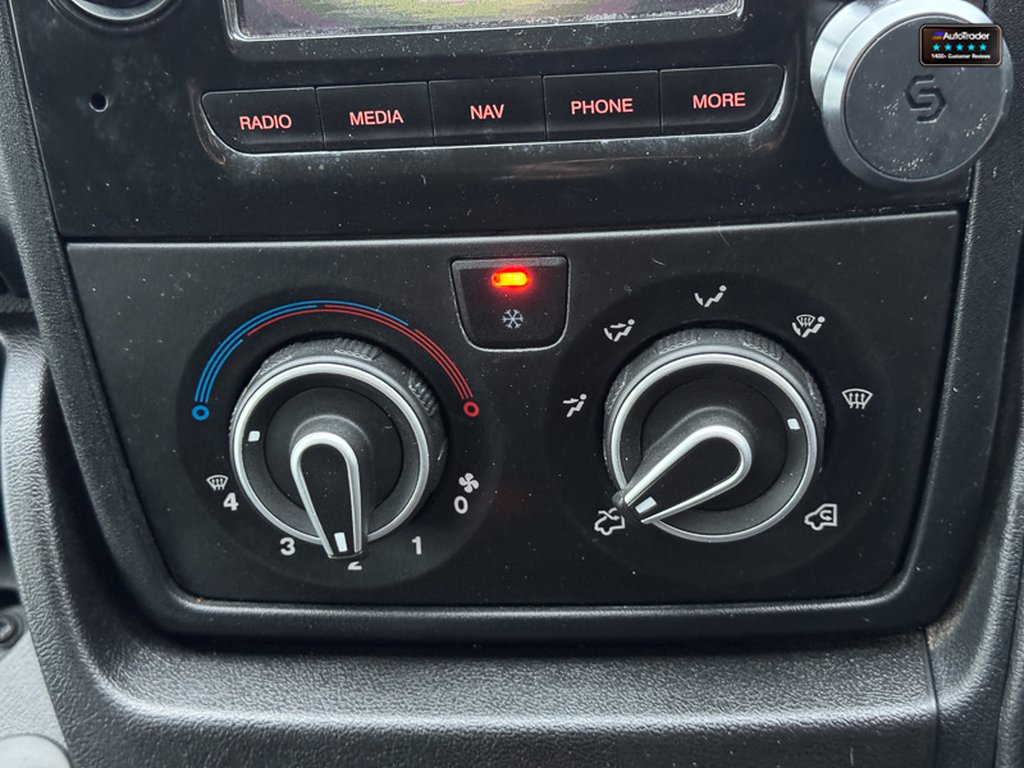 2020 Citroen RelayMWB L2H2 Medium Roof Enterprise 35 Air Con Nav Sensors Tow Bar EURO 6 — thumbnail 32 of 50