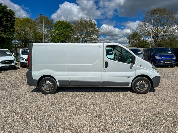 Vauxhall Vivaro LWB L2H1 Low Roof 2900 5