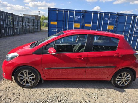 Toyota Yaris 1.33 Dual VVT-i Icon Plus Hatchback 5dr Petrol Multidrive S Euro 5 (99 ps) 10