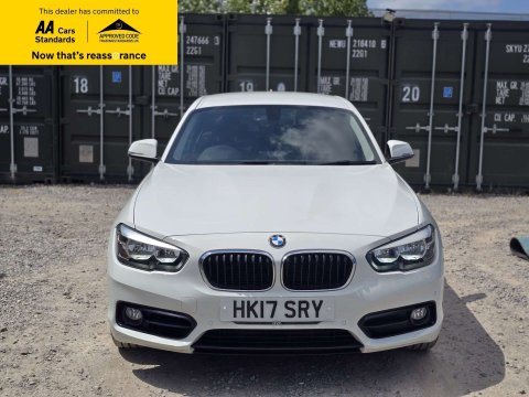 2017 BMW 1 Series thumbnail 3