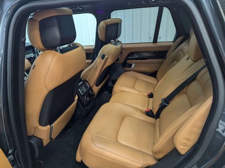 Land Rover Range Rover 4.4 Range Rover Autobiography SDV8 Auto 4WD 5dr 59