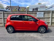 Volkswagen Up 1.0 GROOVE UP 5Dr 3