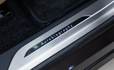 Land Rover Range Rover D350 Autobiography LWB 30