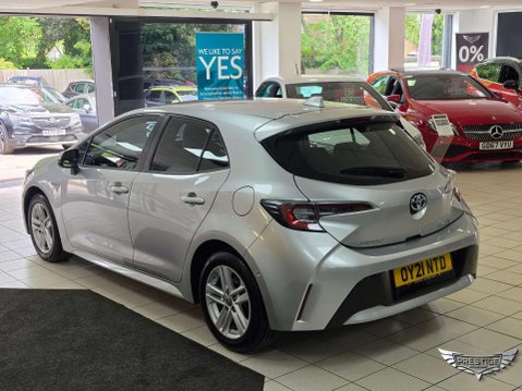 Toyota Corolla 1.8 VVT-h Icon Tech CVT Euro 6 (s/s) 5dr 6