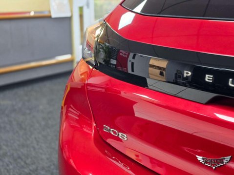 Peugeot 208 1.2 PureTech Allure Premium Hatchback 5dr Petrol Manual Euro 6 (s/s) (100 p 18